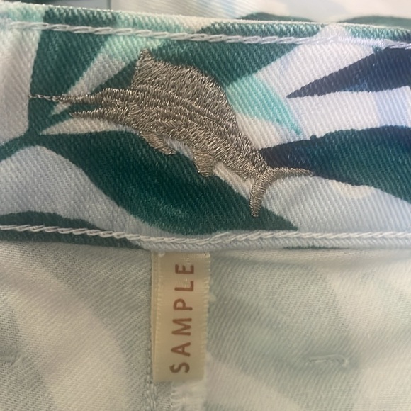 Tommy Bahama women’s leaf print ankle Pant (sample) 28 x28 - Picture 5 of 8